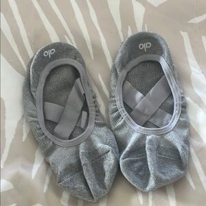 ALO Yoga Gray Ballet-Style Hosiery